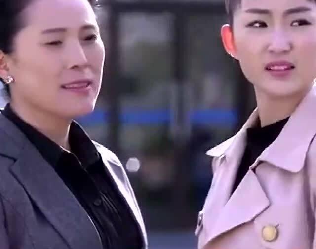 总裁夫人竟是老妈,一段意外的亲情奇缘